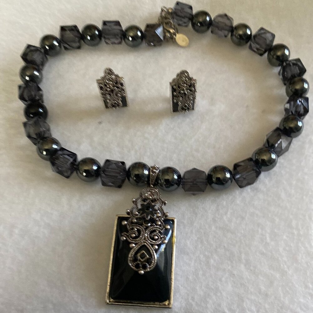 Necklace set